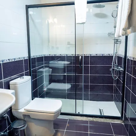 Basileus Hotell 3*