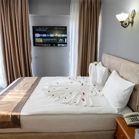 Hotell Basileus 3*