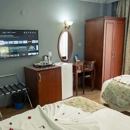 Hotell Basileus 3*