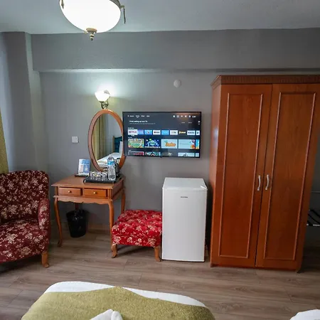 Hotell Basileus 3*