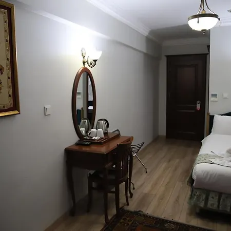 Hotel Basileus 3*